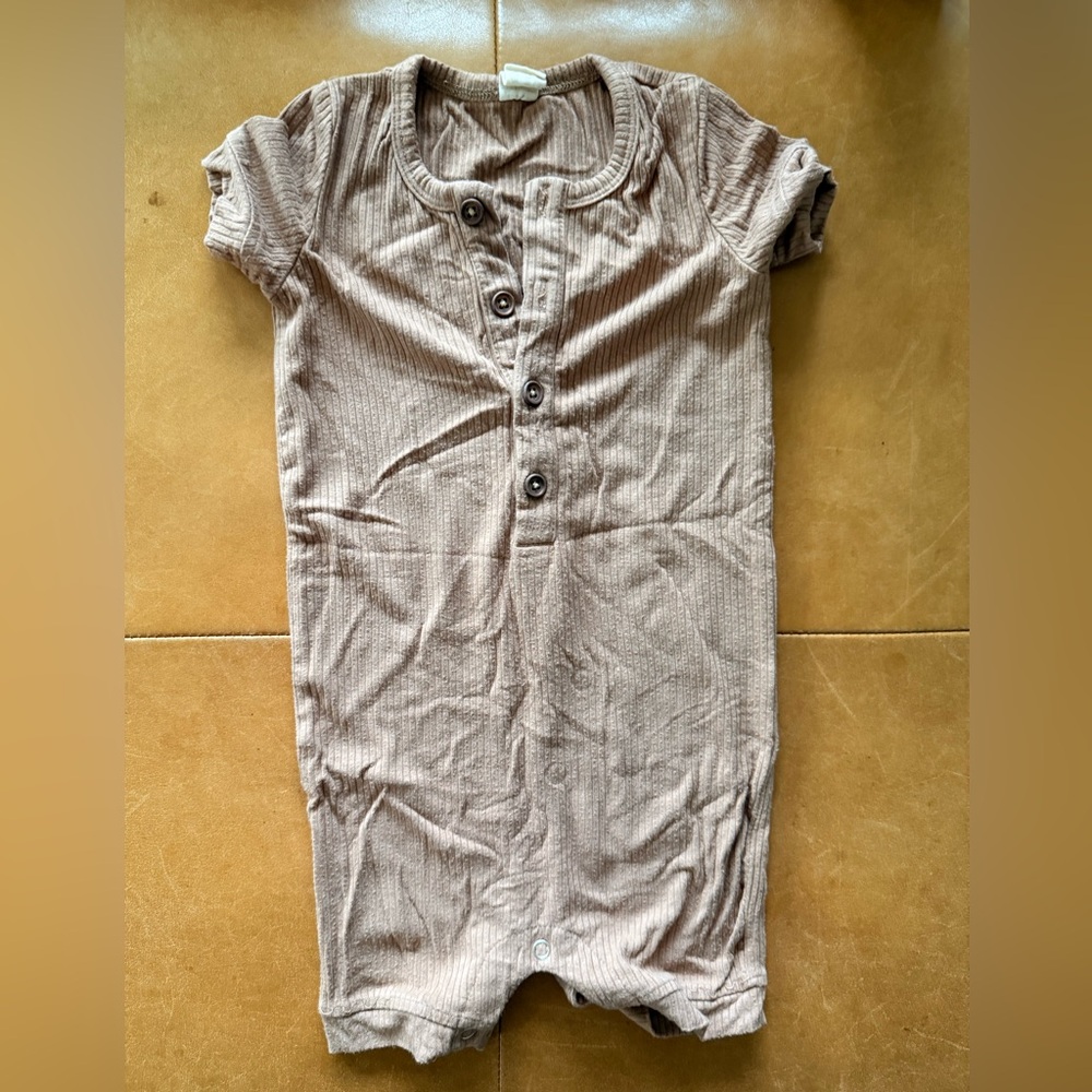 Last chance Kate Quinn Romper 18-24M